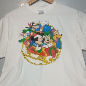 Vintage Disney Holiday Sleigh T-Shirt - White with Red and Green Siz L